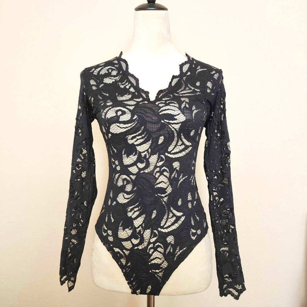 H&M Black Lace Bodysuit - Size 6